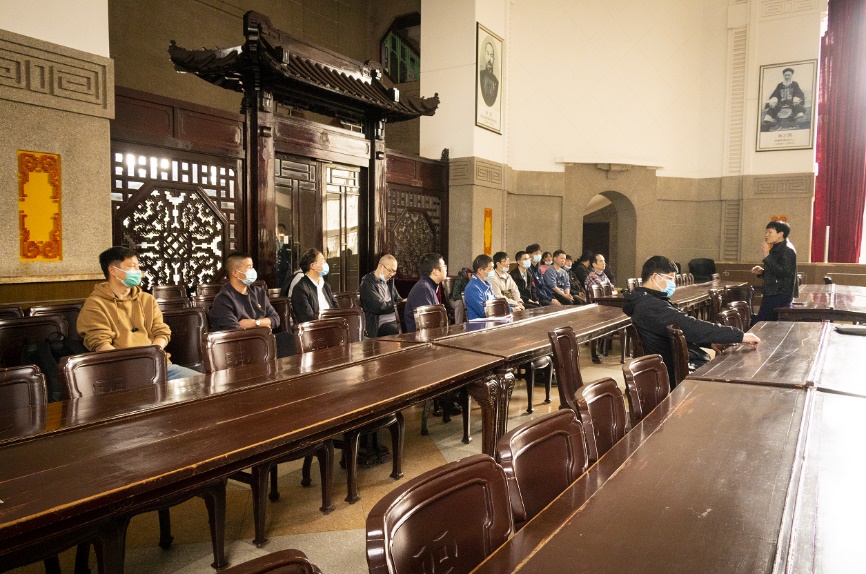 clip_image005.jpg clip_image005.jpg